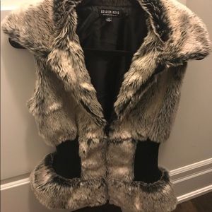 Fashion nova faux fur vest